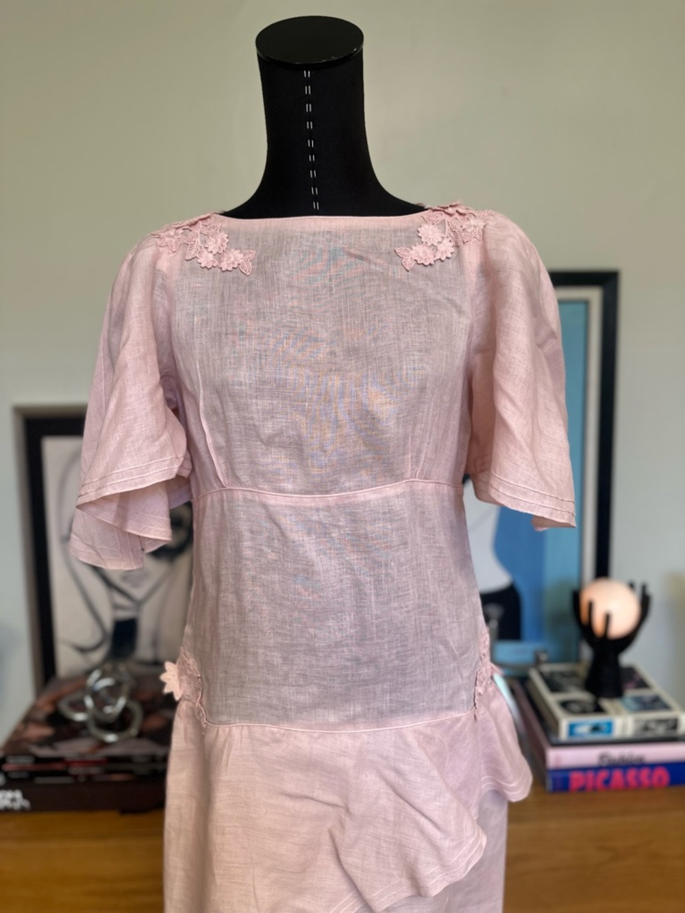 Light Pink Linen Midi Dress with Ruffle Detail - Picture 6 of 8